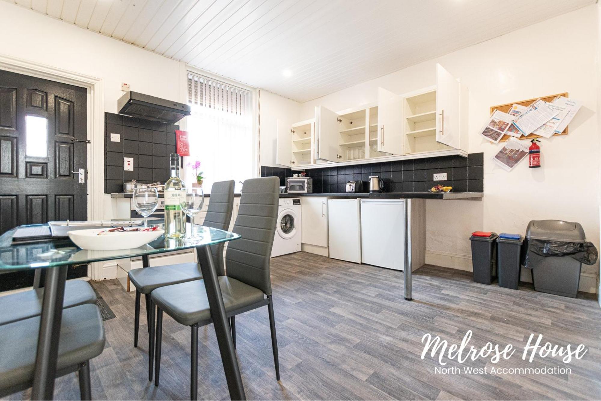 Manchester Work Stays 2Br Home With Parking & Wifi 外观 照片