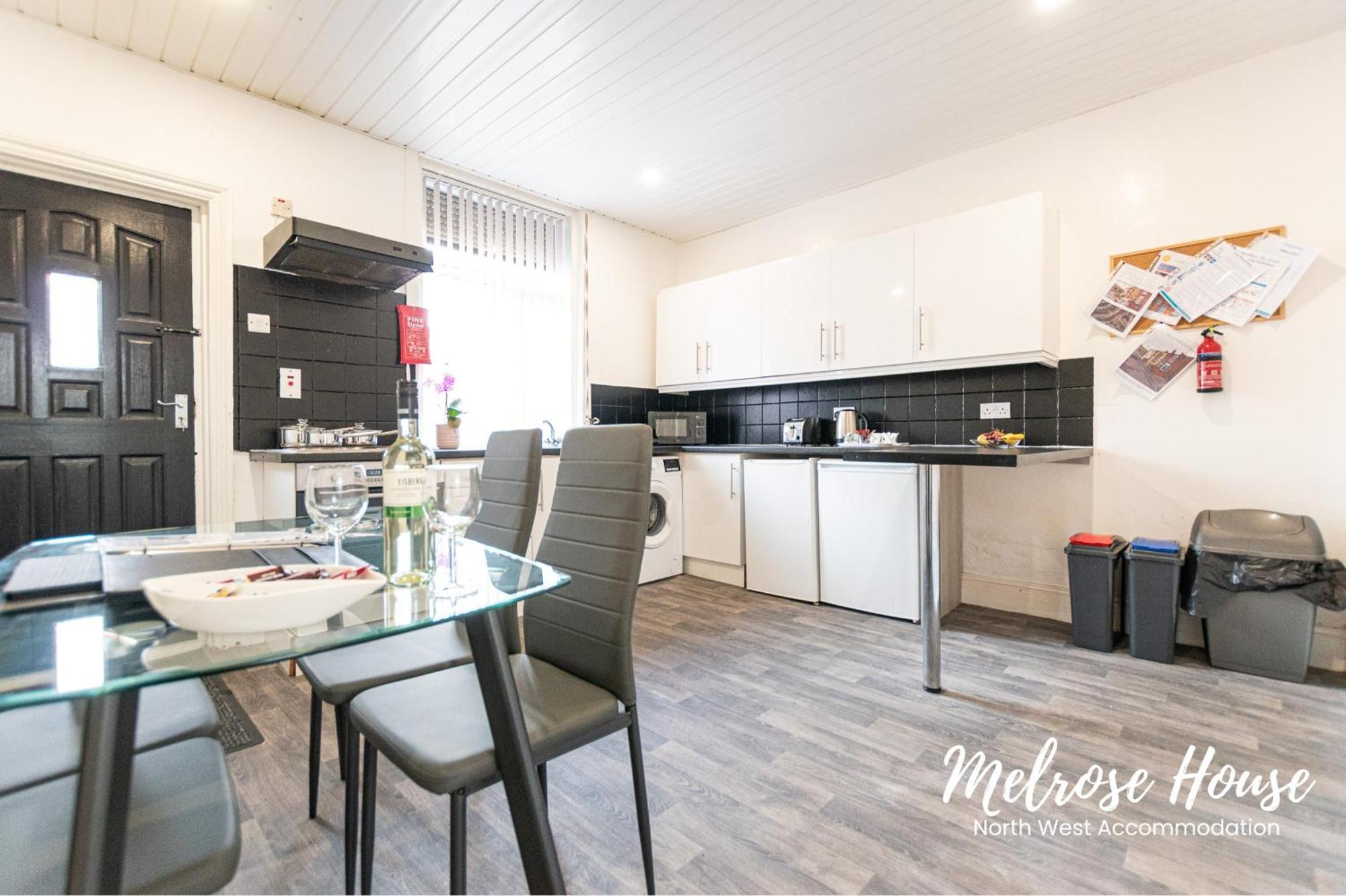 Manchester Work Stays 2Br Home With Parking & Wifi 外观 照片