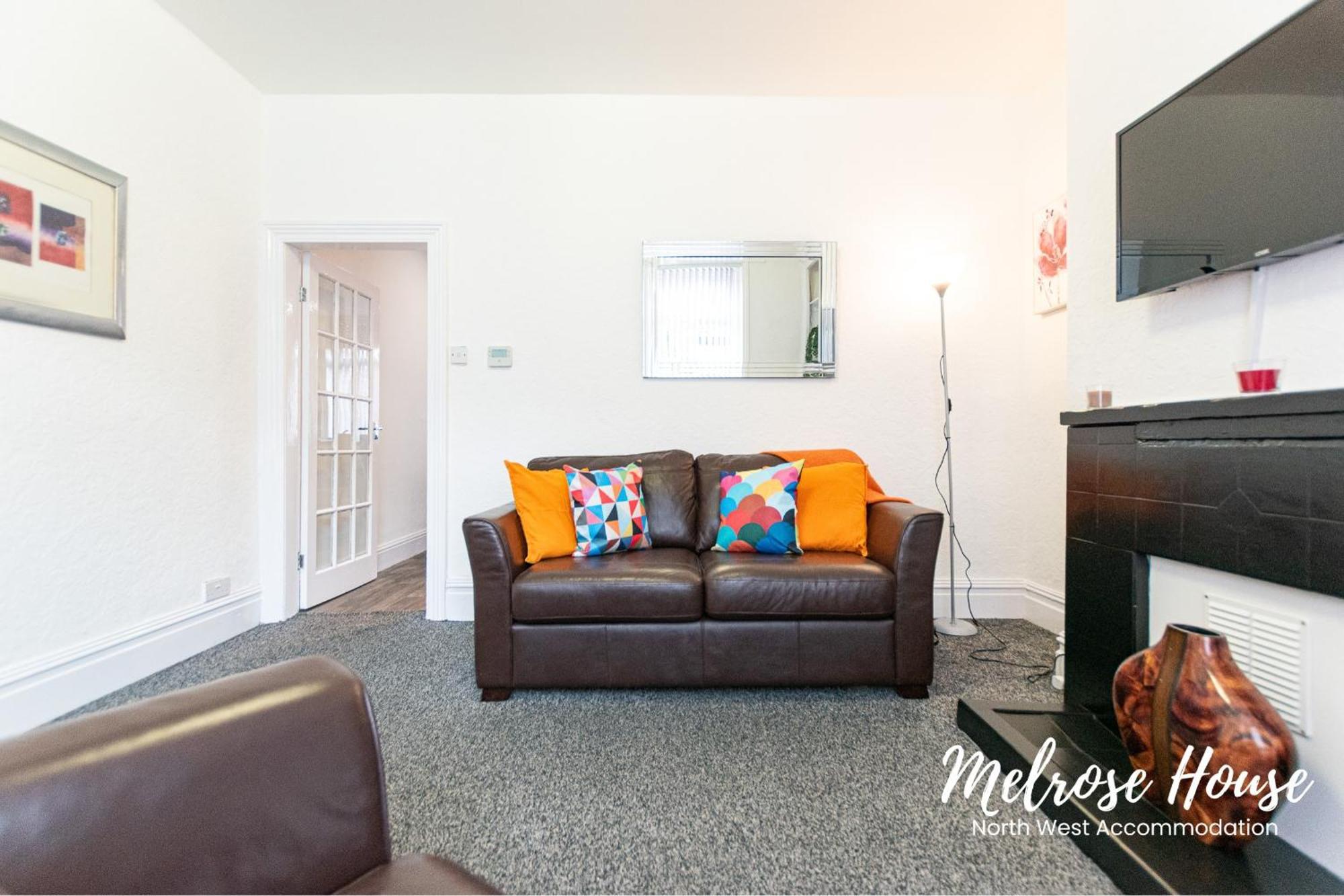 Manchester Work Stays 2Br Home With Parking & Wifi 外观 照片